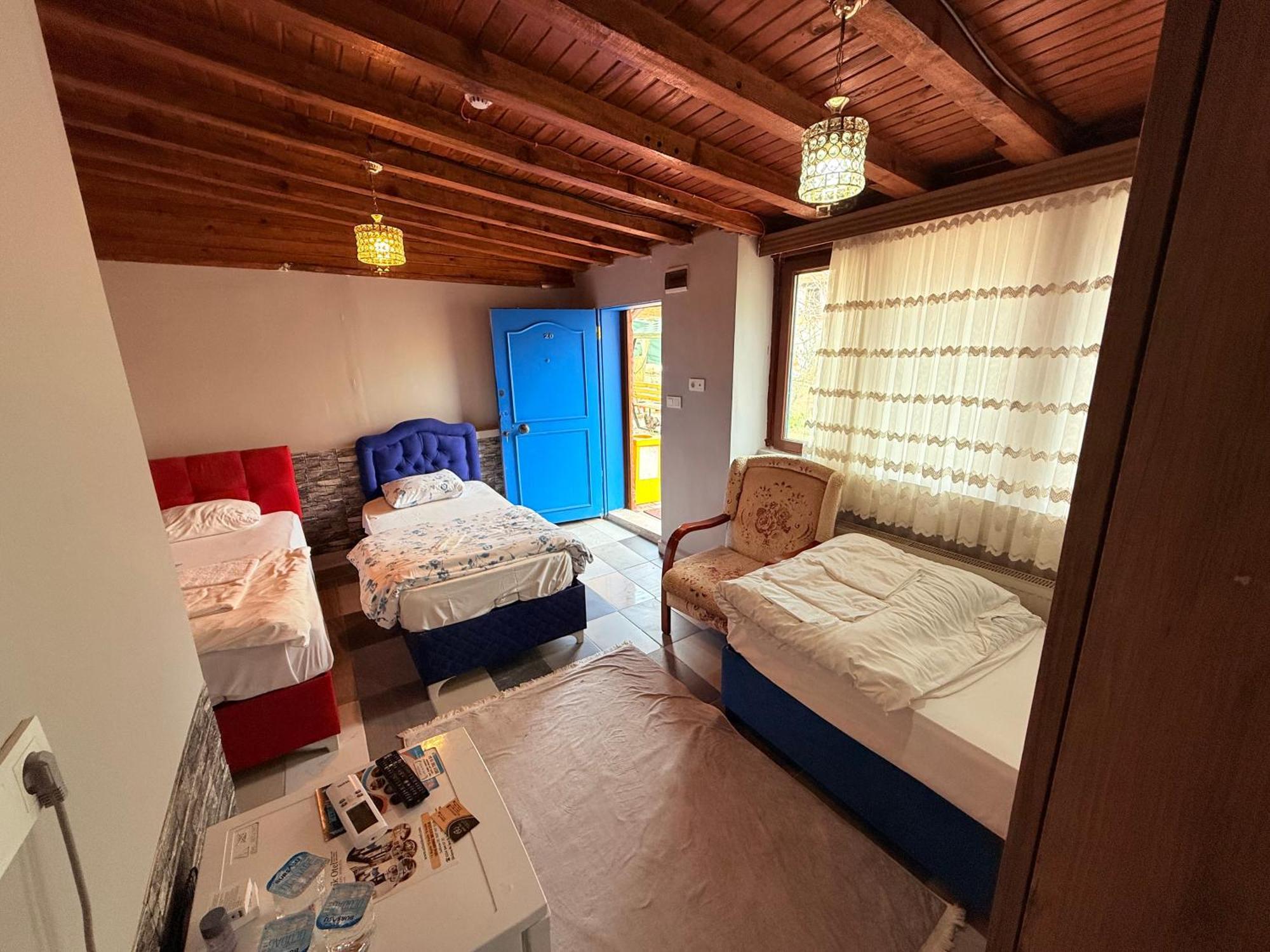 Oez Butik Otel Antik Kent Myrleia Mudanya Exterior foto