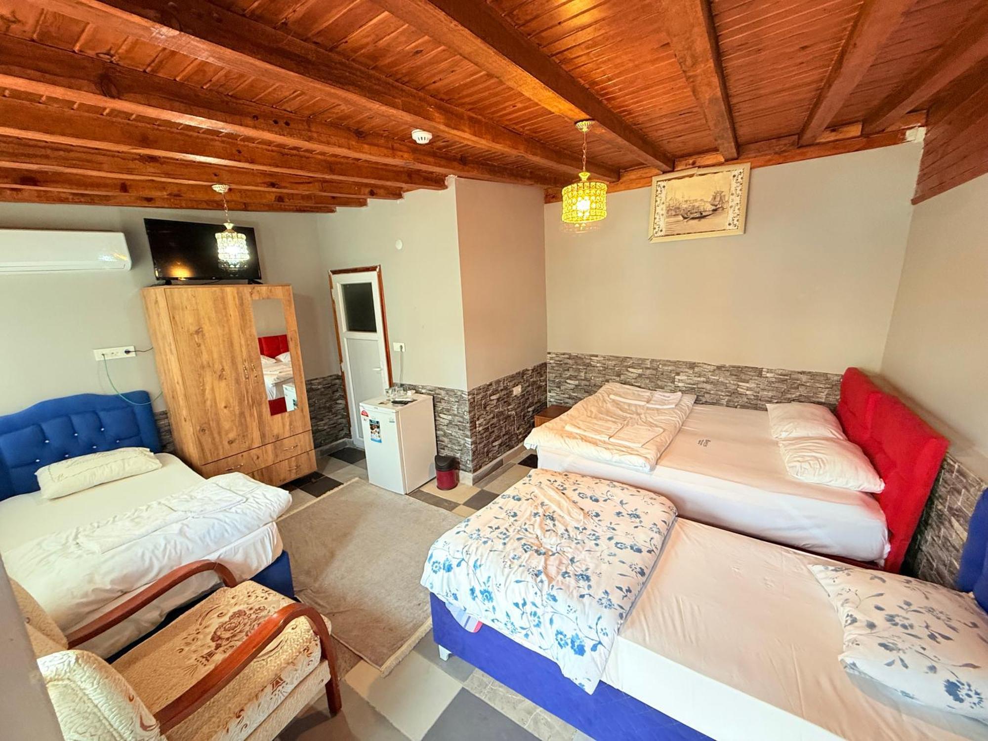 Oez Butik Otel Antik Kent Myrleia Mudanya Exterior foto