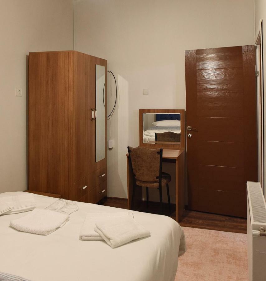 Oez Butik Otel Antik Kent Myrleia Mudanya Exterior foto
