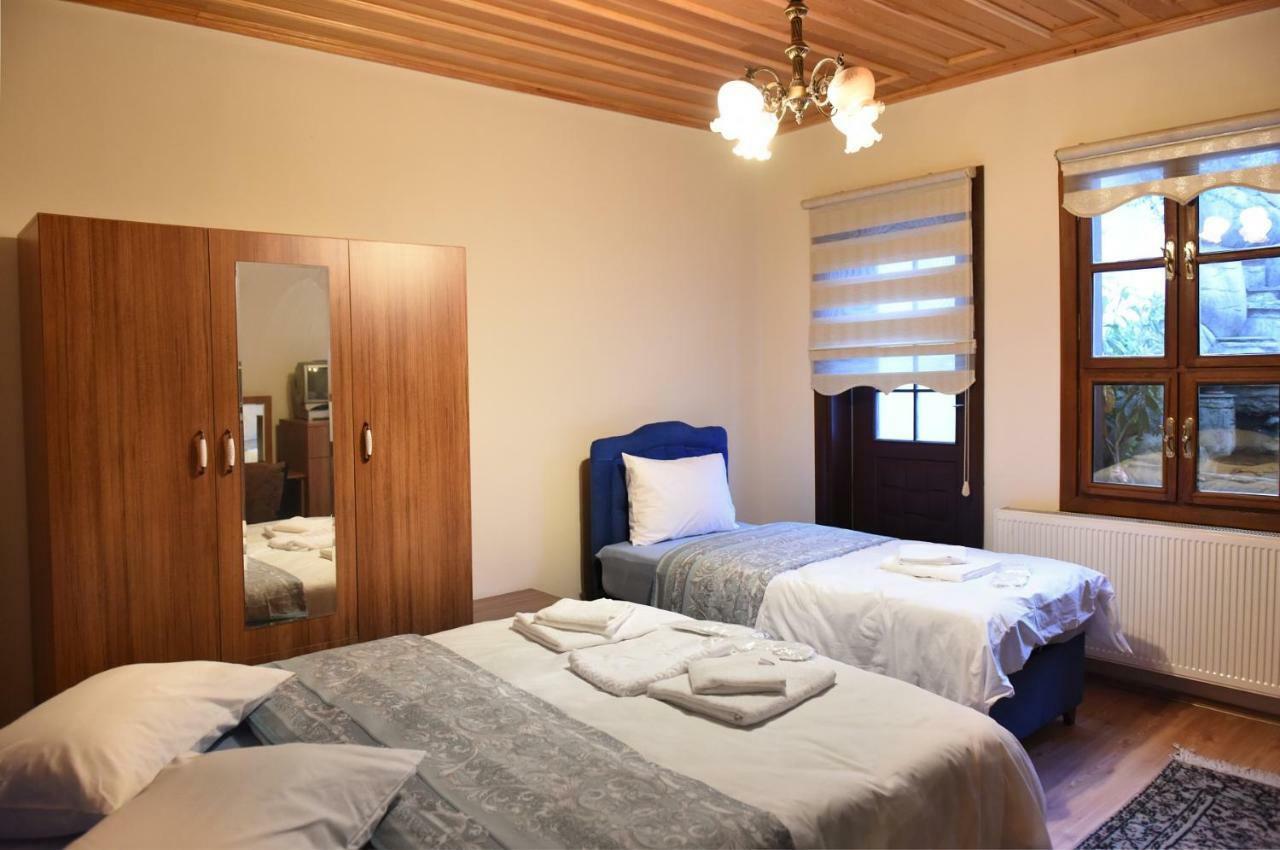 Oez Butik Otel Antik Kent Myrleia Mudanya Exterior foto