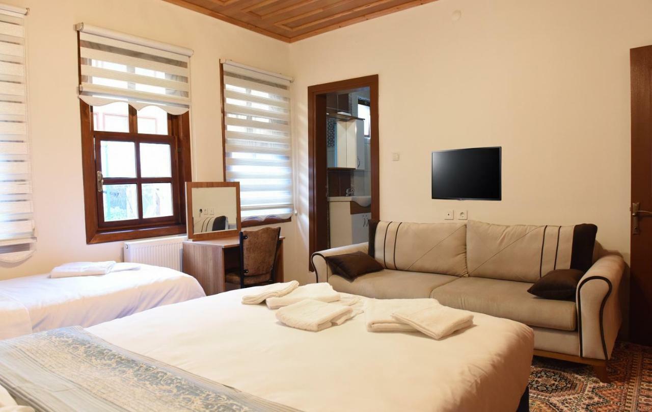 Oez Butik Otel Antik Kent Myrleia Mudanya Exterior foto